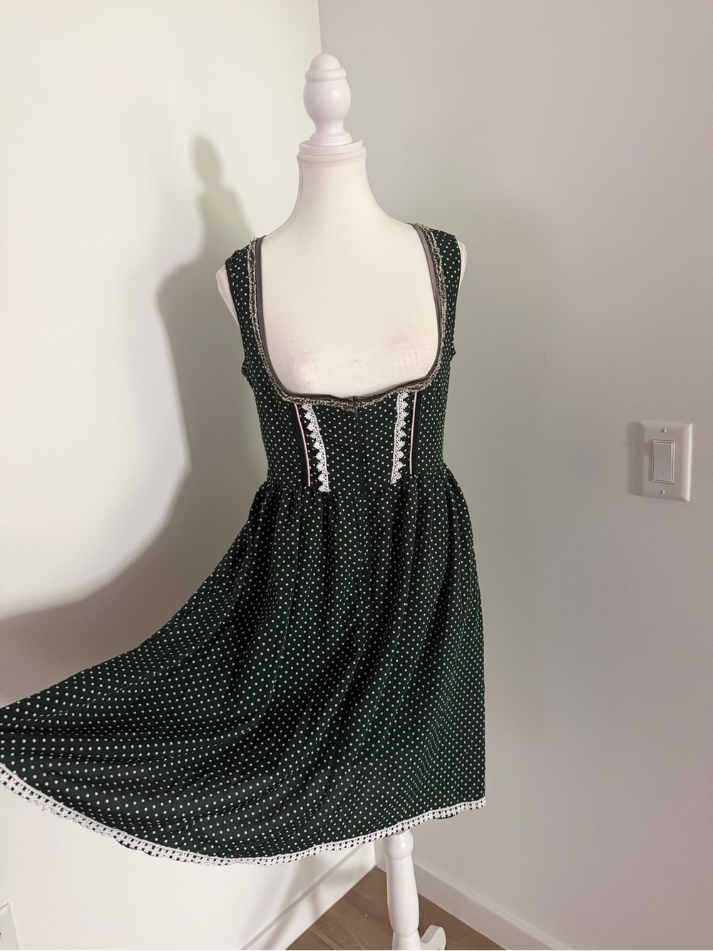 Green white dirndl Oktoberfest low-cut Polka Dot Square-Neck Dress S/M